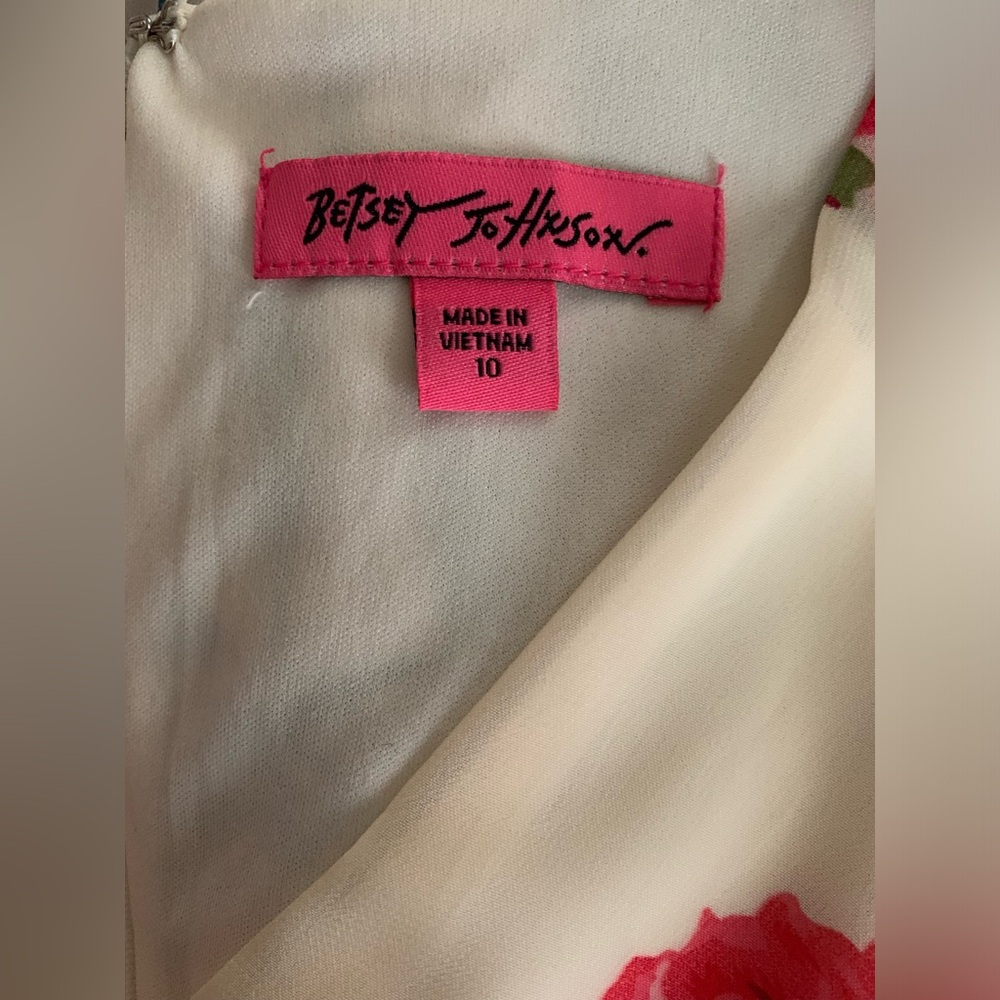 NWT Betsey Johnson Ivory Rose Boho Bell Sleeve V-Neck Floral Ruffle Dress Sz 10 - Picture 2 of 6